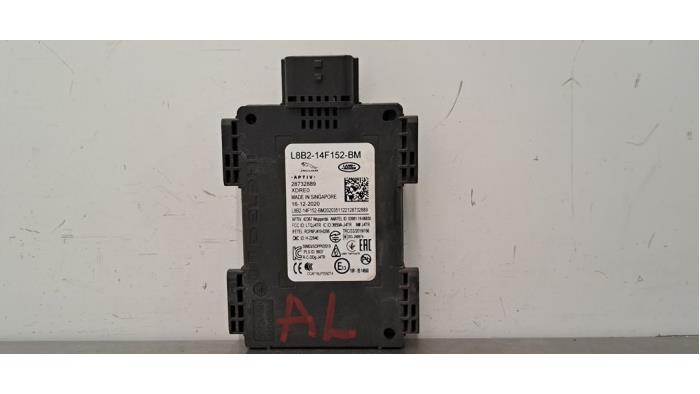 Capteur radar Landrover Defender