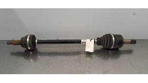 Gebruikte Aandrijfas links-achter Landrover Defender II 110 2.0 16V P300 Prijs € 133,10 Inclusief btw aangeboden door Autohandel Didier