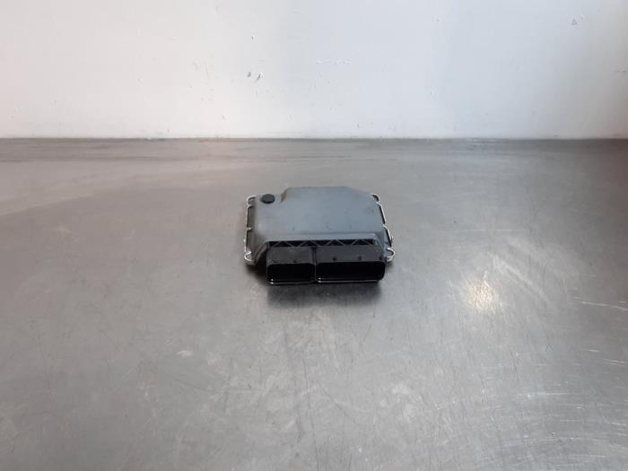 Computer Motormanagement van een Volkswagen Polo VI (AW1) 1.0 MPI 12V 2020