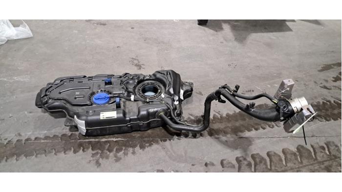 Réservoir de carburant Peugeot 3008