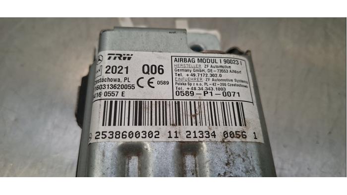 Airbag knie links van een Mercedes-Benz GLC (X253) 2.0 300de 16V 4-Matic 2022