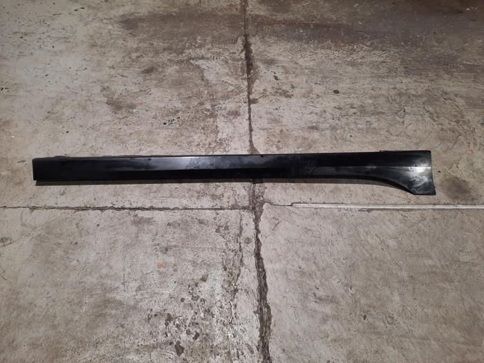 Jupe droite BMW 1-Série