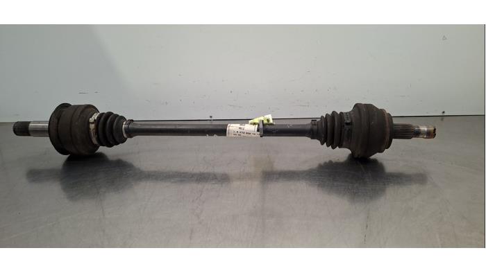 Aandrijfas links-achter van een Mercedes-Benz GLC (X253) 2.0 300de 16V 4-Matic 2022