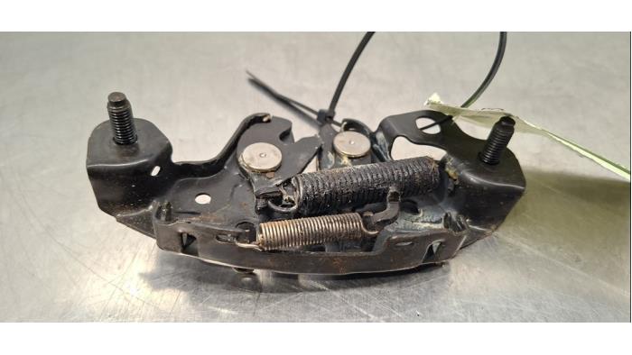 Mécanique de verrouillage capot Nissan Qashqai