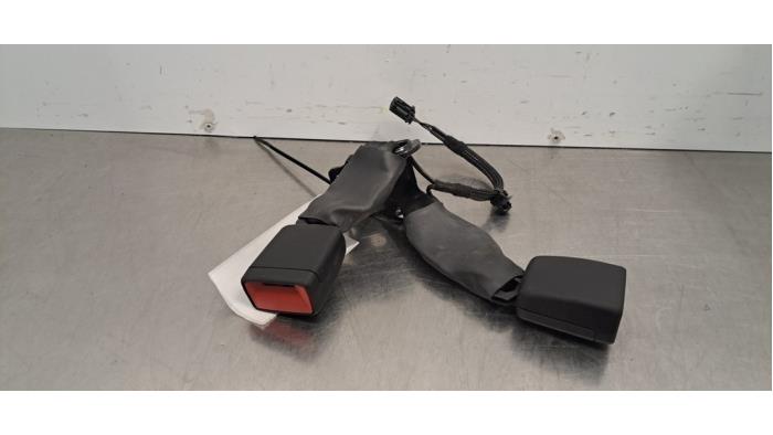 Insertion ceinture de sécurité arrière droite Peugeot 3008