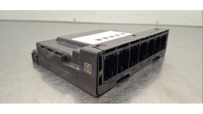 Computer Body Control van een Opel Astra K Sports Tourer 1.5 CDTi 105 12V 2021