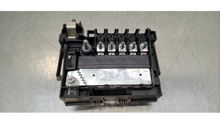 Boîte à fusibles Volkswagen Crafter