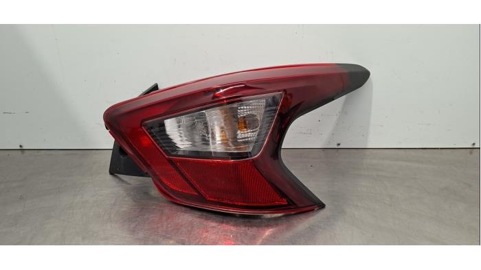 Feu arrière droit Nissan Micra