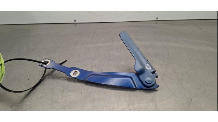 Charnière capot Dacia Logan