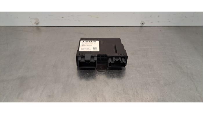 Module passage hayon Volvo XC90