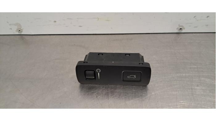 Commutateur hayon Volvo XC90
