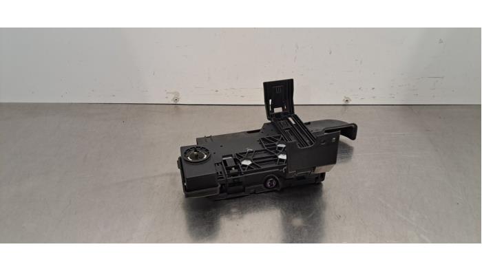 Boîte à fusibles Volvo XC90