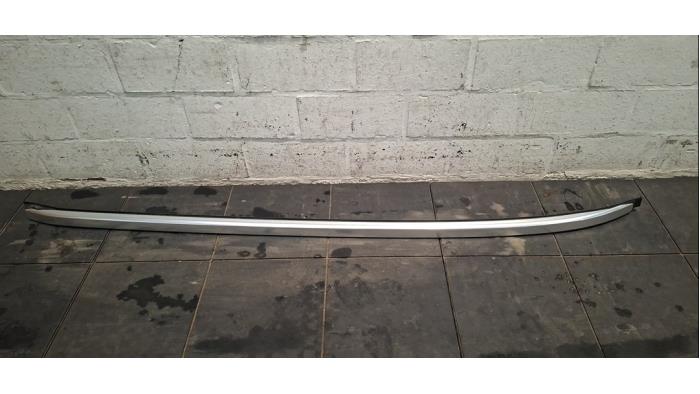 Rail de toit gauche Suzuki Vitara