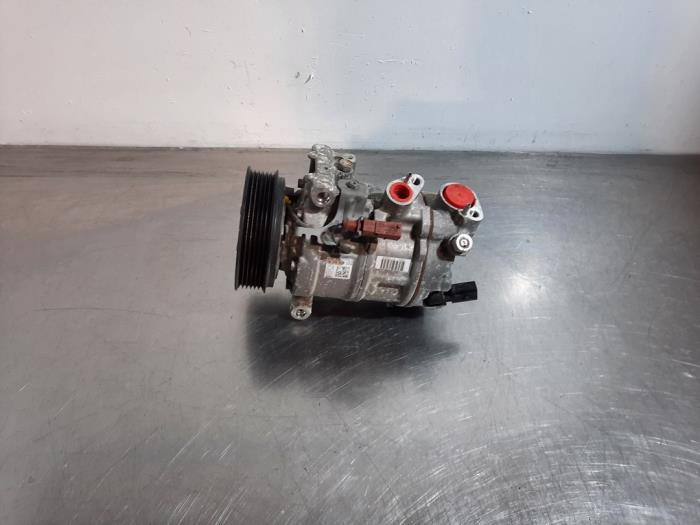 Pompe clim Volkswagen Golf Sportsvan