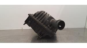 Gebruikte Luchtfilterhuis BMW 1 serie (F40) 118i 1.5 TwinPower 12V Prijs € 66,55 Inclusief btw aangeboden door Autohandel Didier