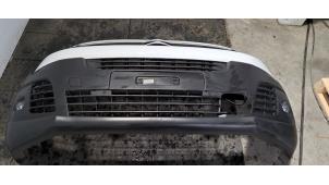 Gebruikte Voorbumper Citroen Jumpy 2.0 Blue HDI 145 Prijs op aanvraag aangeboden door Autohandel Didier