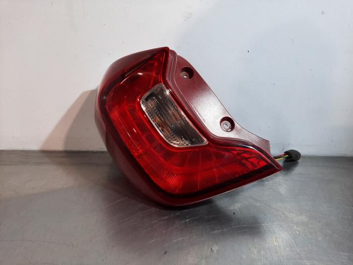 Feu arrière gauche Kia Picanto