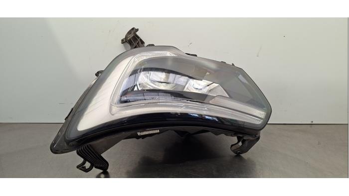 Phare gauche Renault Master