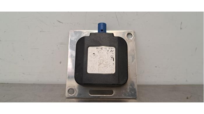 Antenne GPS Renault Twingo