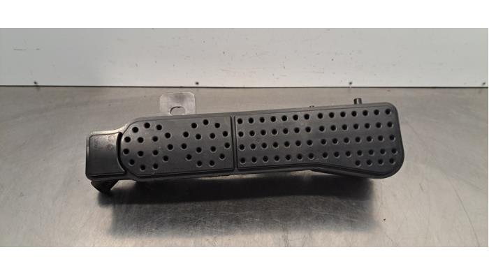 Filtre carbone Peugeot 208