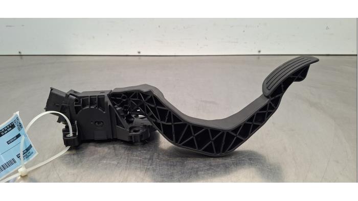 Pédale d'accélérateur Peugeot 208