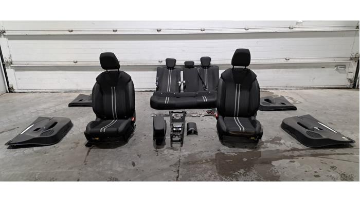 Kit revêtement (complet) Opel Corsa