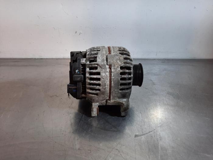 Dynamo van een Audi A5 (8T3) 3.0 TDI V6 24V Quattro 2008