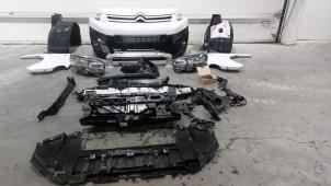 Gebruikte Voorkop compleet Citroen Jumpy 2.0 Blue HDI 145 Prijs op aanvraag aangeboden door Autohandel Didier