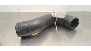 Gebruikte Intercooler Slang Opel Movano 2.2 D 165 Prijs € 60,50 Inclusief btw aangeboden door Autohandel Didier