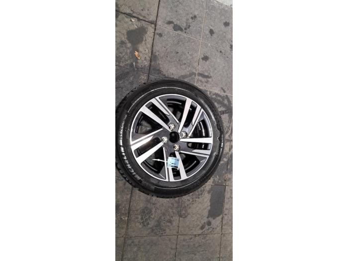 Jante + pneumatique Peugeot 208