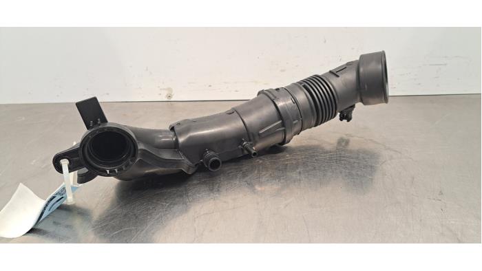 Tuyau d'aspiration air Peugeot 208