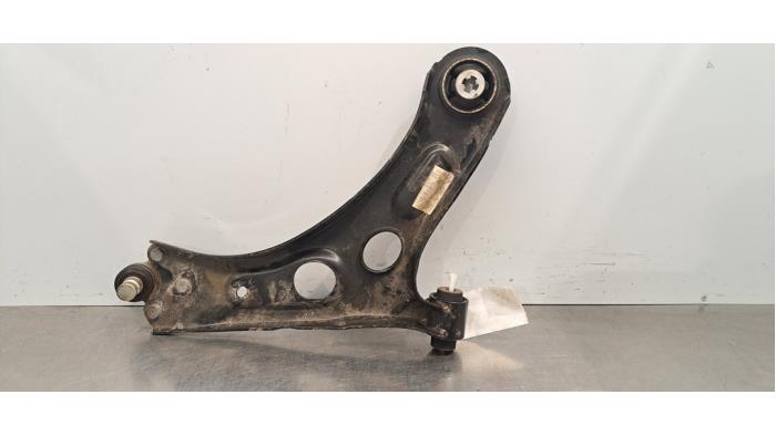 Bras de suspension avant droit Peugeot 208