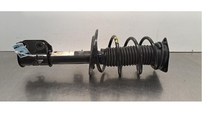 Amortisseur avant gauche Peugeot 208