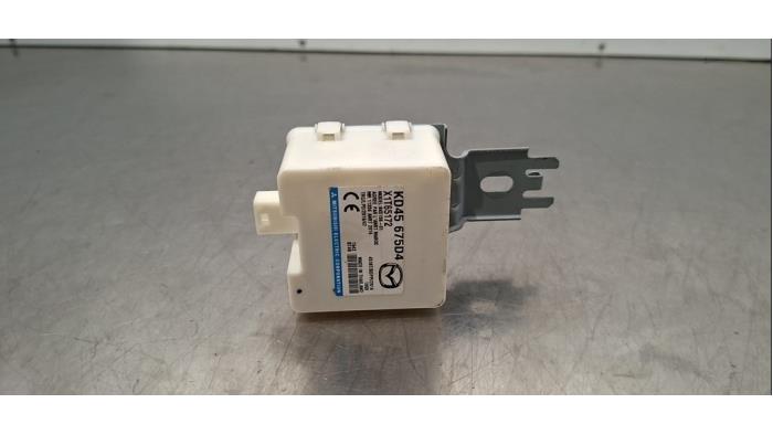 Entrée sans clé - Antenne Mazda CX-3