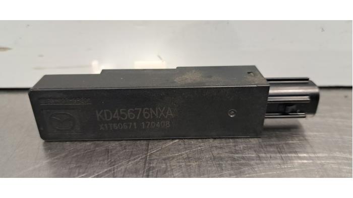 Entrée sans clé - Antenne Mazda CX-3