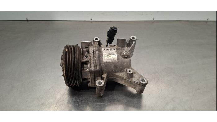 Pompe clim Mazda CX-3