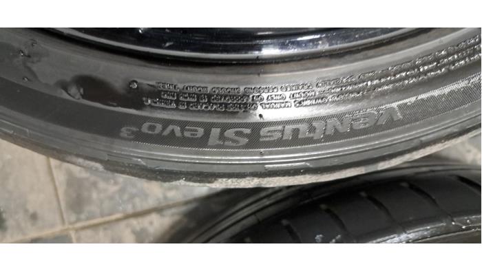 Velgen set + banden van een Audi A3 Sportback (8YA) 2.0 35 TDI 16V 2023