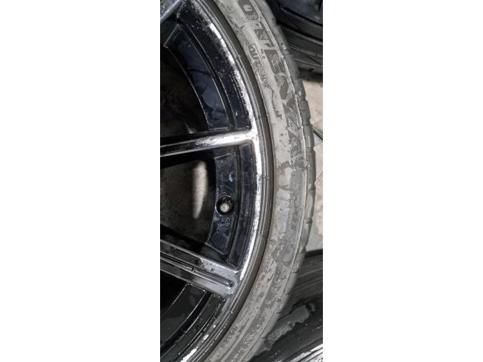 Velgen set + banden van een Audi A3 Sportback (8YA) 2.0 35 TDI 16V 2023