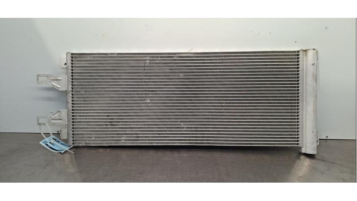 Condensateur clim Opel Movano