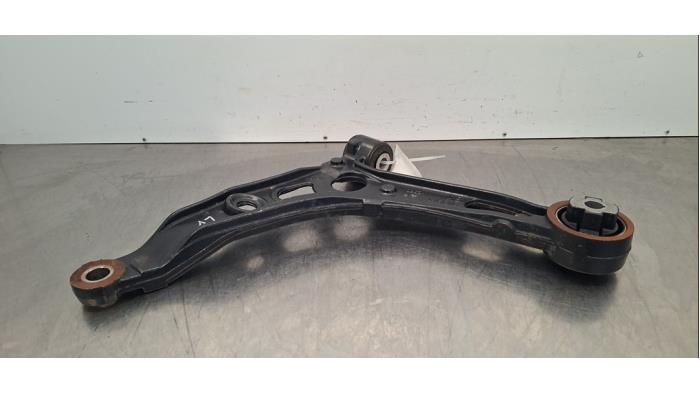 Bras de suspension avant gauche Opel Movano