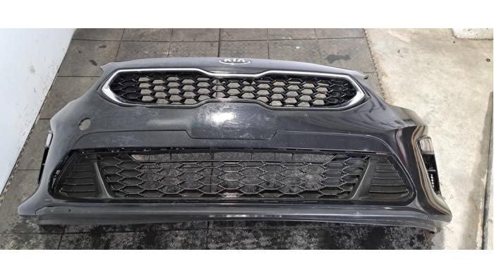 Pare-chocs avant Kia Cee'D