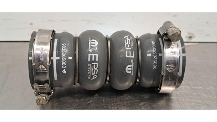 Tuyau intercooler Peugeot 208