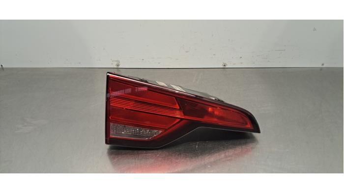 Feu arrière gauche Audi A4