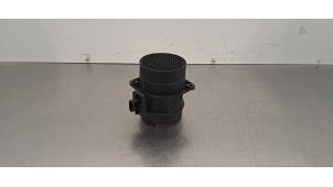 Gebruikte Luchtmassameter Audi A4 Avant (B9) 2.0 TDI Ultra 16V Prijs € 30,25 Inclusief btw aangeboden door Autohandel Didier