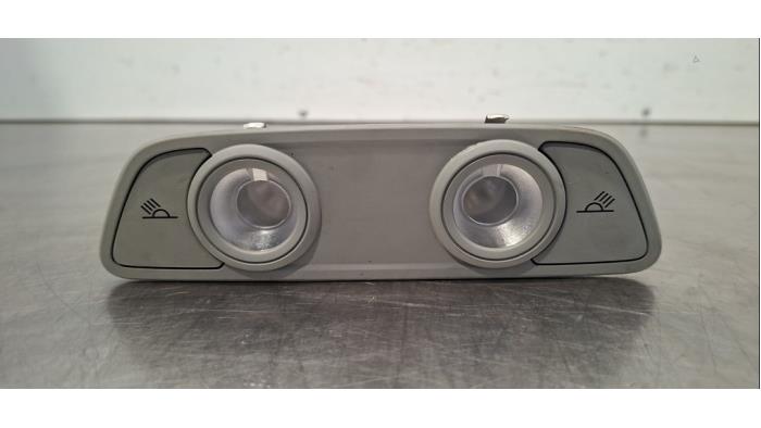 Eclairage intérieur avant Audi A4