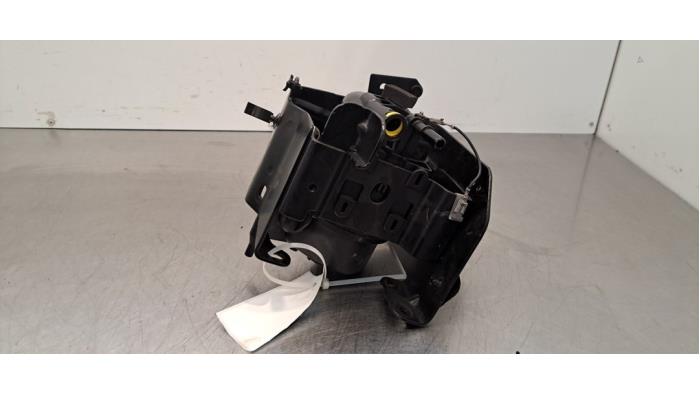 Filtre carburant Landrover Evoque