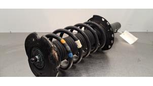 Gebruikte Schokdemper links-voor Landrover Range Rover Evoque (LVJ/LVS) 2.0 D 180 16V 5-drs. Prijs € 199,65 Inclusief btw aangeboden door Autohandel Didier