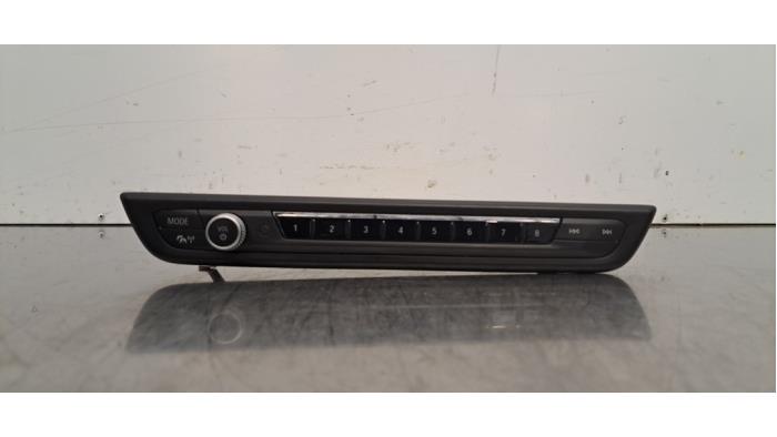 Panneau commande radio BMW 1-Série