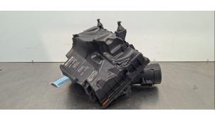 Gebruikte Luchtfilterhuis BMW 1 serie (F40) 118i 1.5 TwinPower 12V Prijs € 66,55 Inclusief btw aangeboden door Autohandel Didier