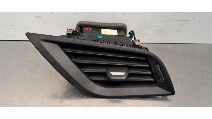 Grille aération tableau de bord BMW 1-Série